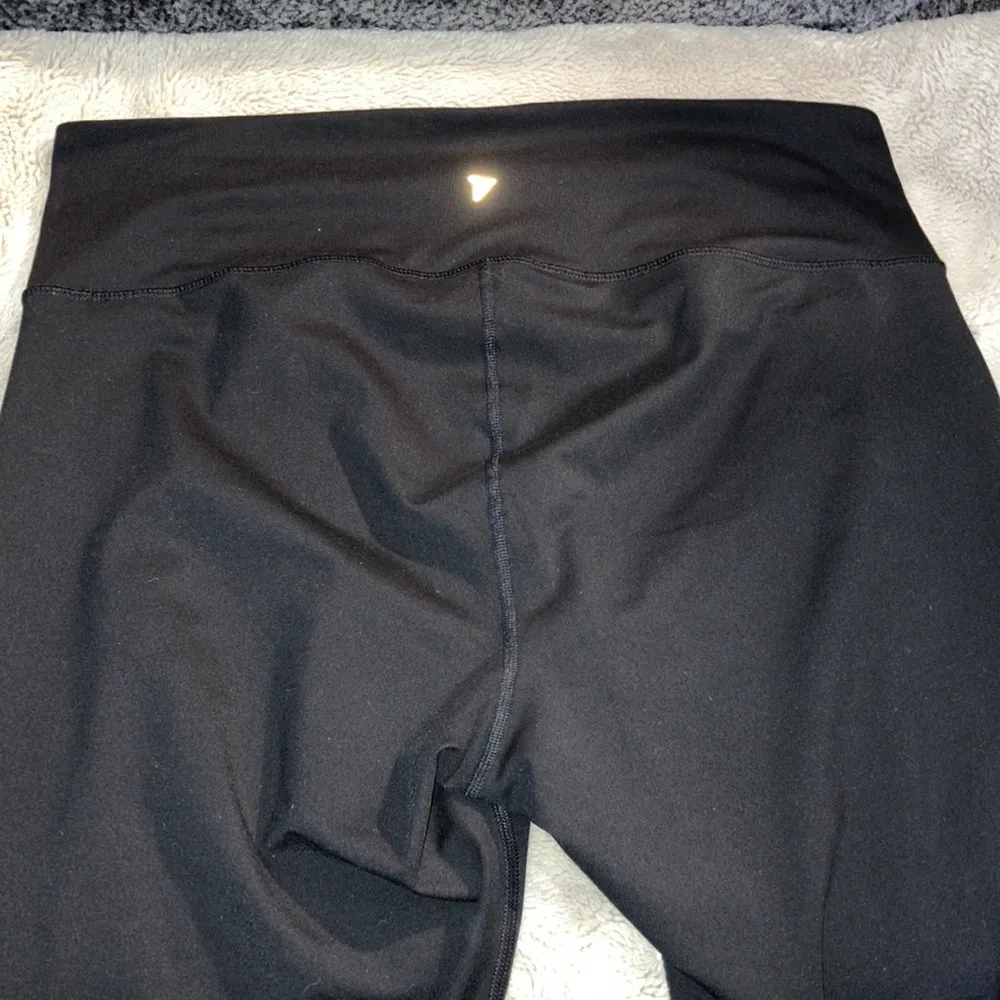 Old Navy Active Go-Dry Leggings, XXL - Image 3