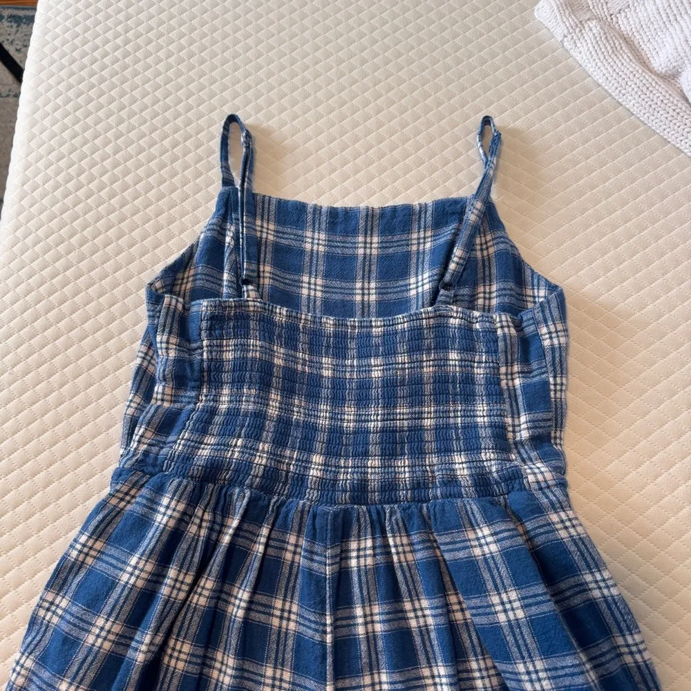 Old Navy Blue Gingham Jumpsuit Sleeveless Wide-Leg - Image 2