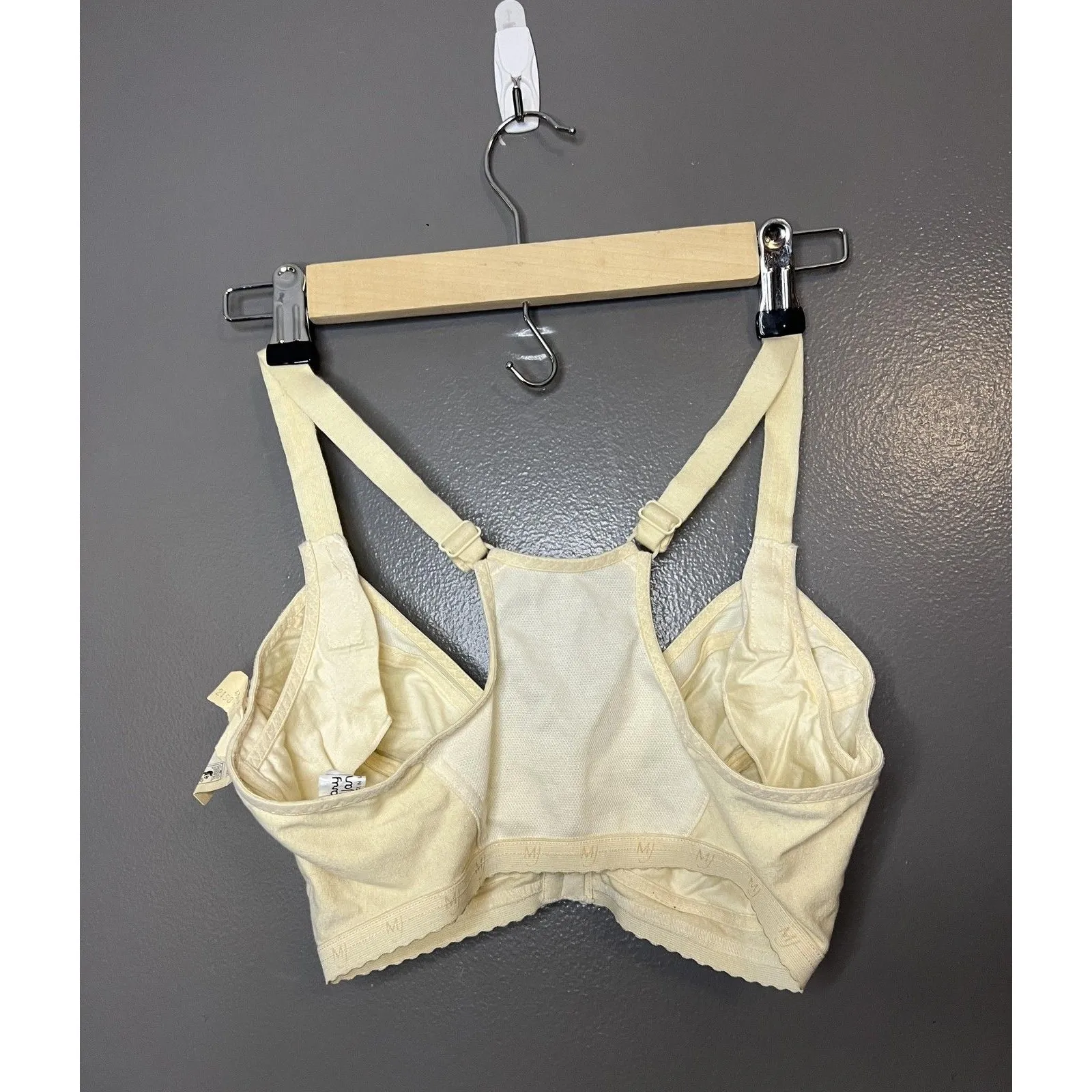 Vintage Mary Jane Bra Womens 34D Ivory Front Closure Wirefree Made USA 80s Size undefined - Image 4