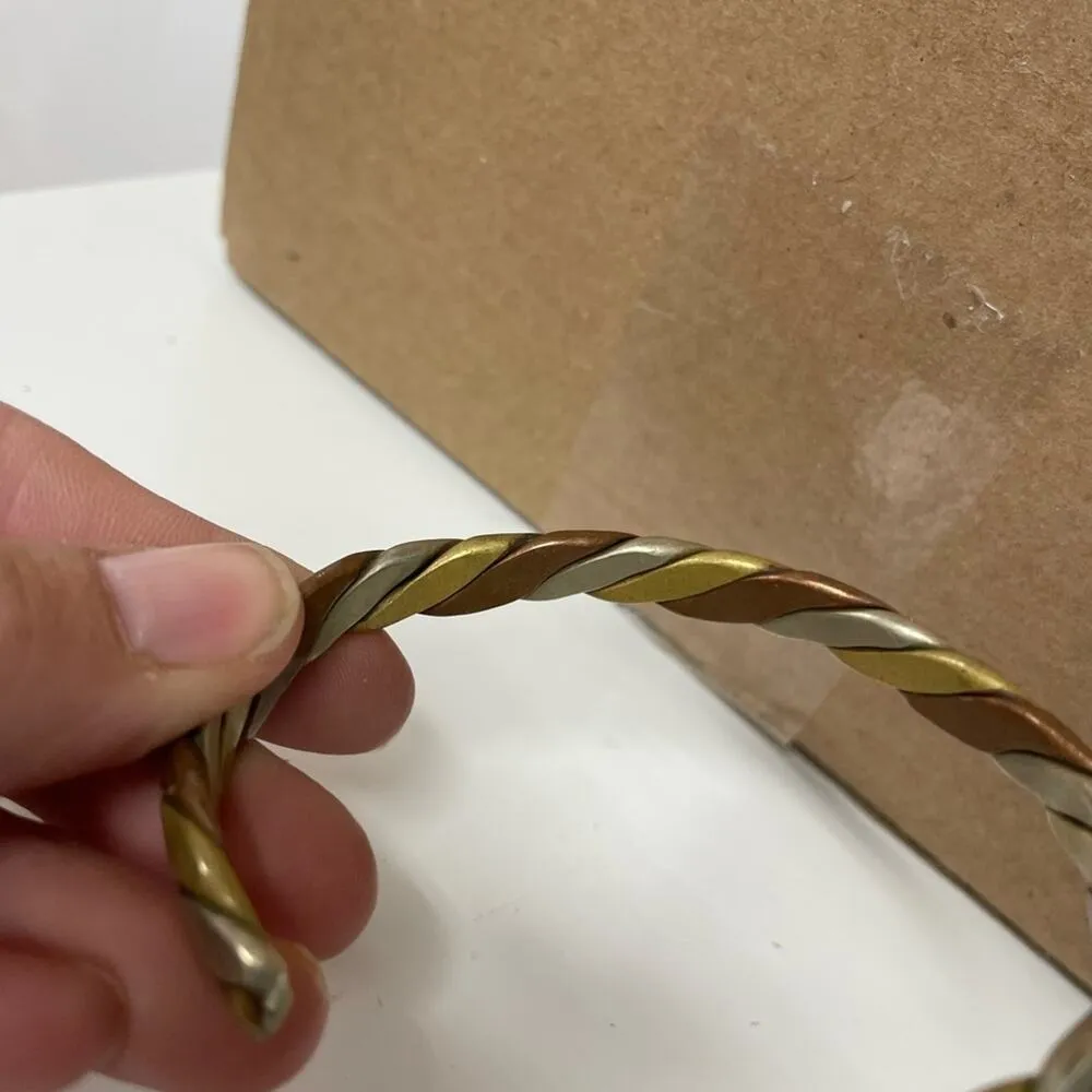 Vintage Mexico Stamped Gold & Silver Tone Twisted Bangle Bracelet Jewelry - Image 5