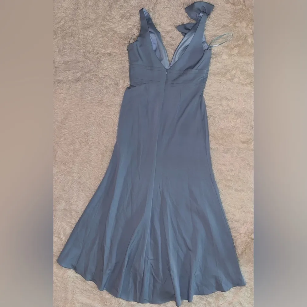 NWOT Mac Duggal Bow Shoulder V-Neck sleeveless powder blue Gown Size 10 - Image 6