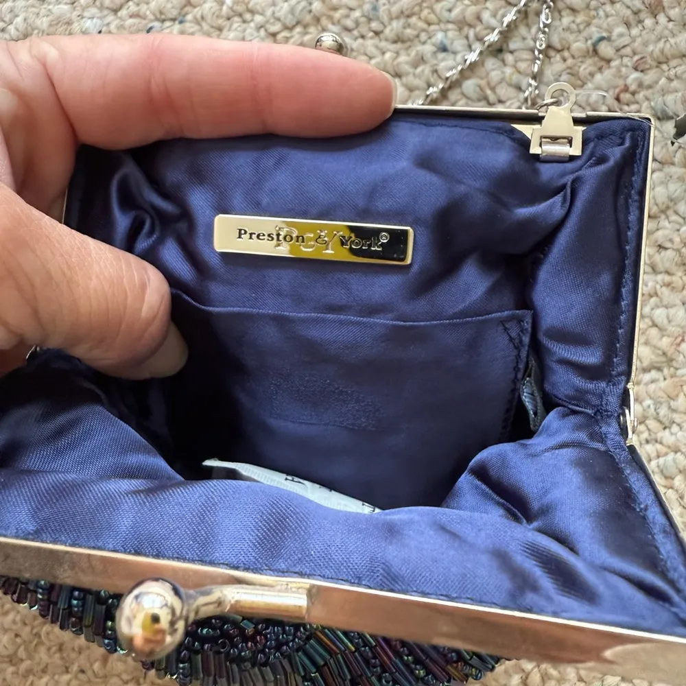 Preston & York  Elegant Beautiful Beaded Evening Bag - Image 7