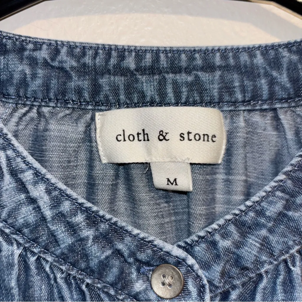 Cloth & Stone Indigo Button-Up Top Size M - Image 2