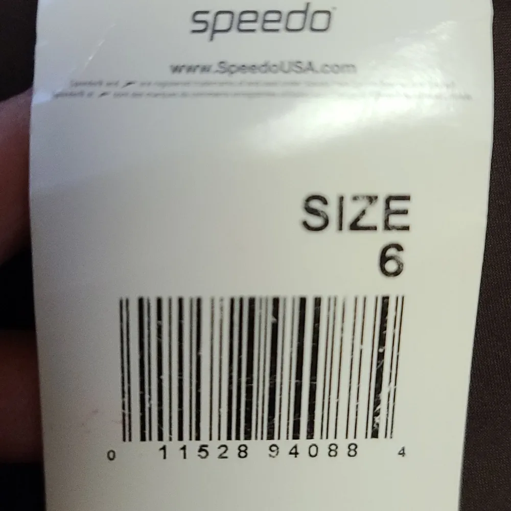 Speedo  one piece swimsuit size 6 - Image 8