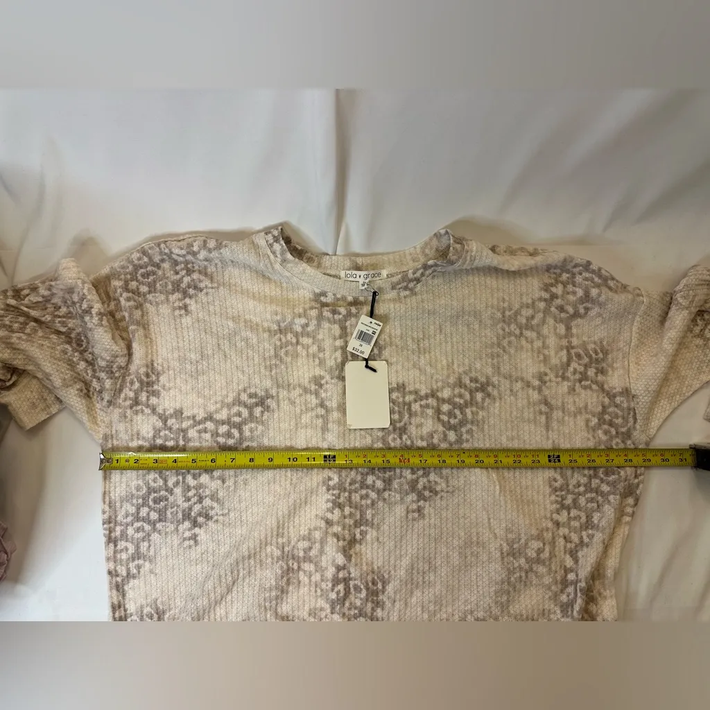 Lola Grace Women’s Xxl Long Sleeve Textured Animal Print Long Sleeve Crewneck Tan Size 3X - Image 4