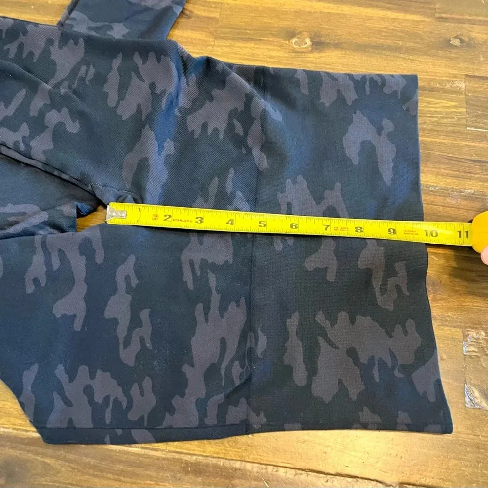 SPANX Look At Me Now Seamless Leggings Camo Camouflage Large Yoga Slimming M - Image 9