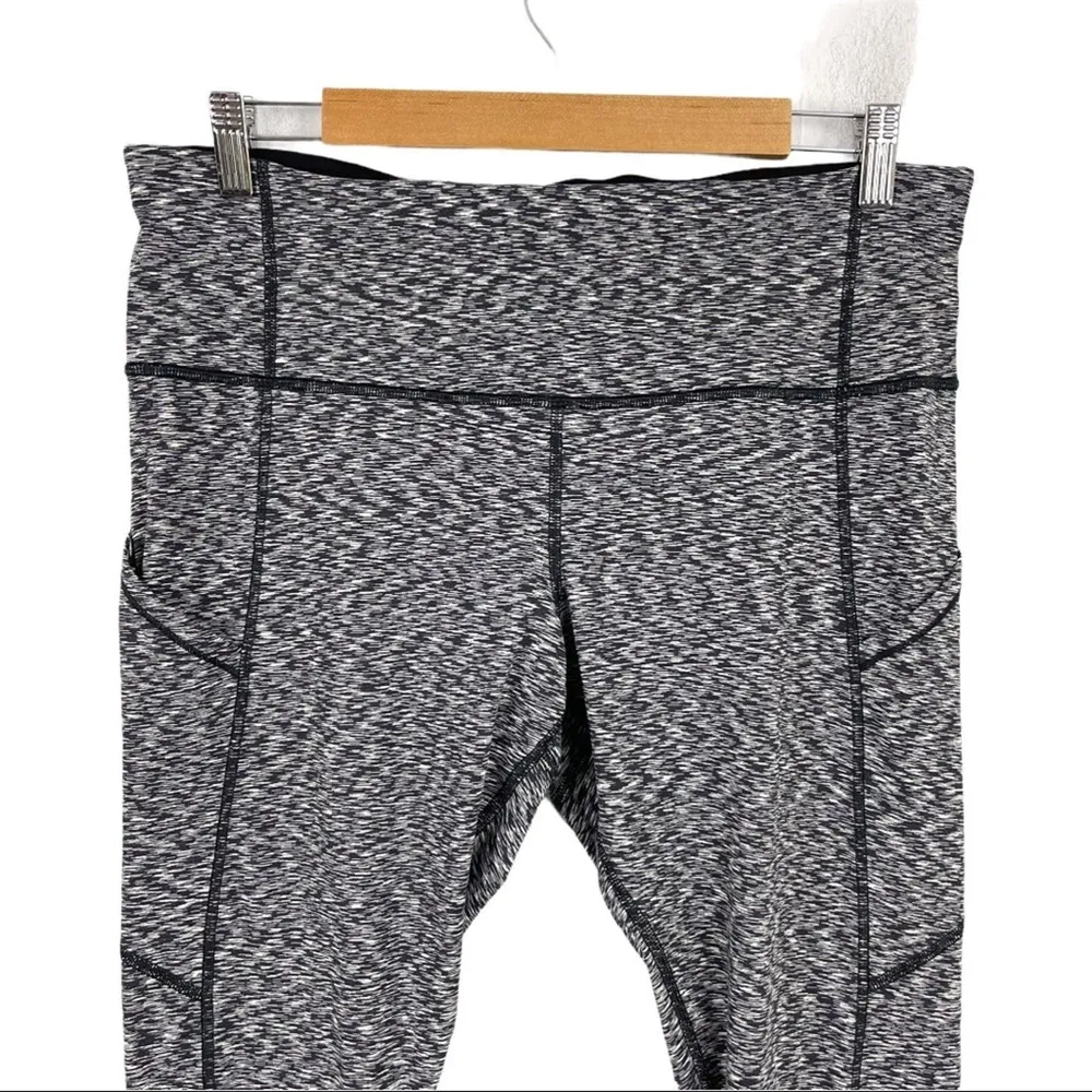 Lululemon Rebel Runner Crop Spaced Out Space Dye Size 12 - Image 3