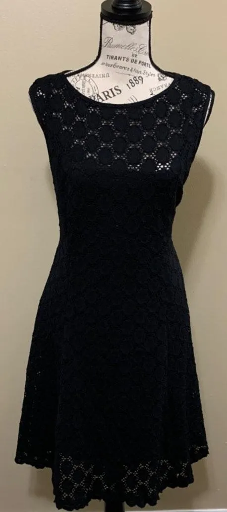 Black Sleeveless Lace Dress 12 - Image 2