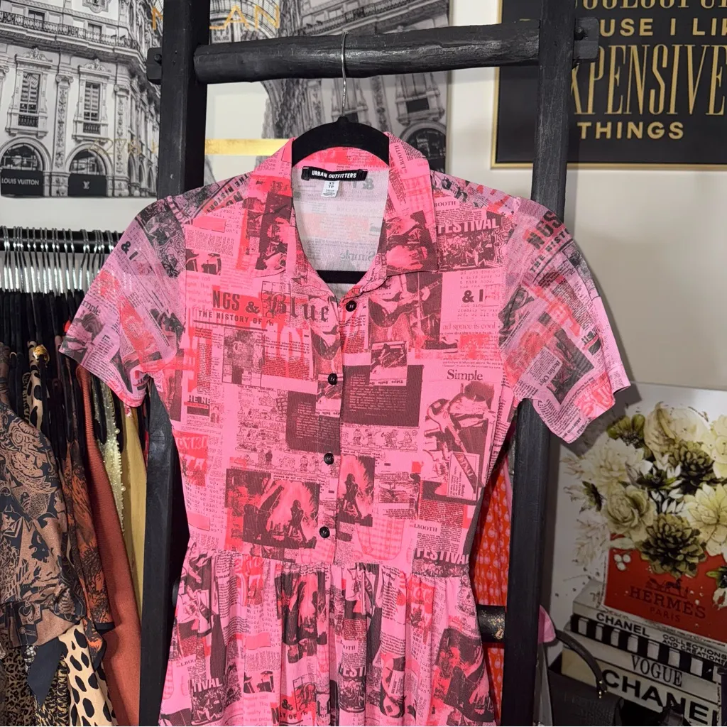 Urban Outfitters Pink Music Festival Print Newspaper Mini Dress Womens XS EUC - Image 5