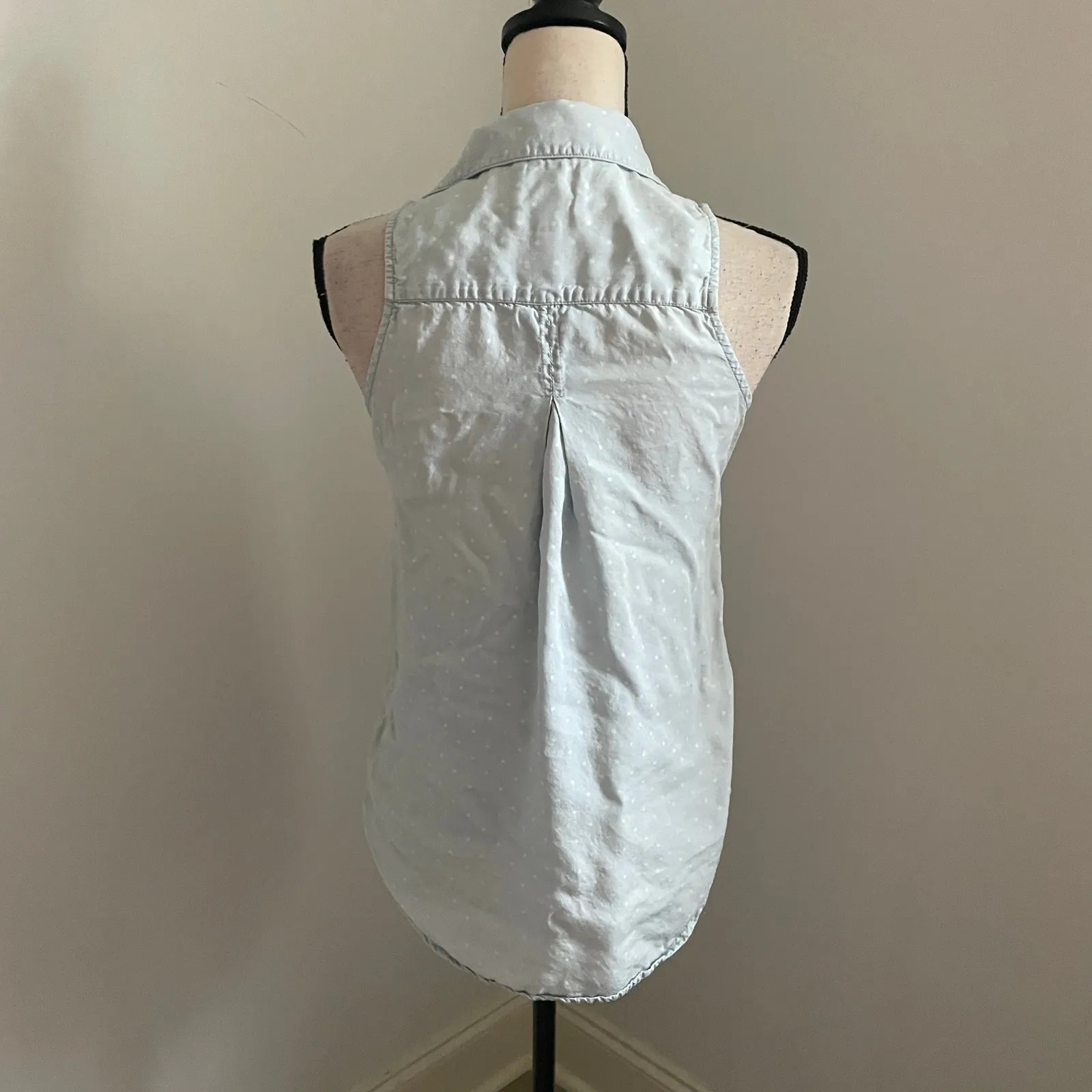 Thread & Supply Denim Henley Shirt XS Polka Dot Light Blue Preppy Boho Chic Dots - Image 3