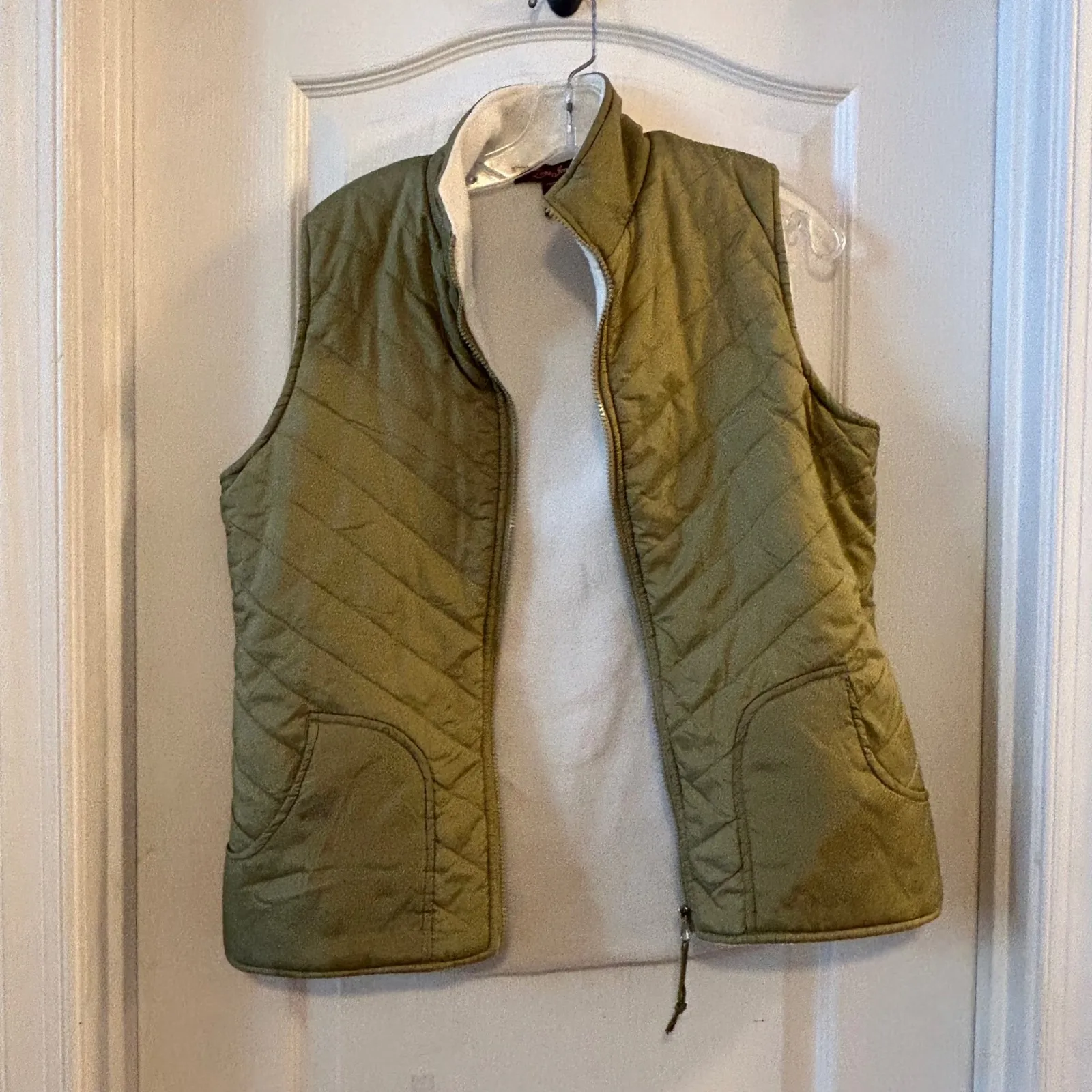 Lena Jeans Women Quilted Vest Olive Green Puffer Fleece Lined Zip Pockets Medium - Image 3