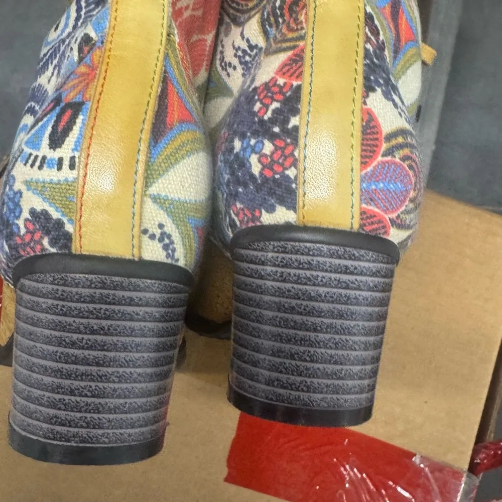 Patchwork, leather, Ankle Boots Yellow and Orange women's size 9 - Image 4