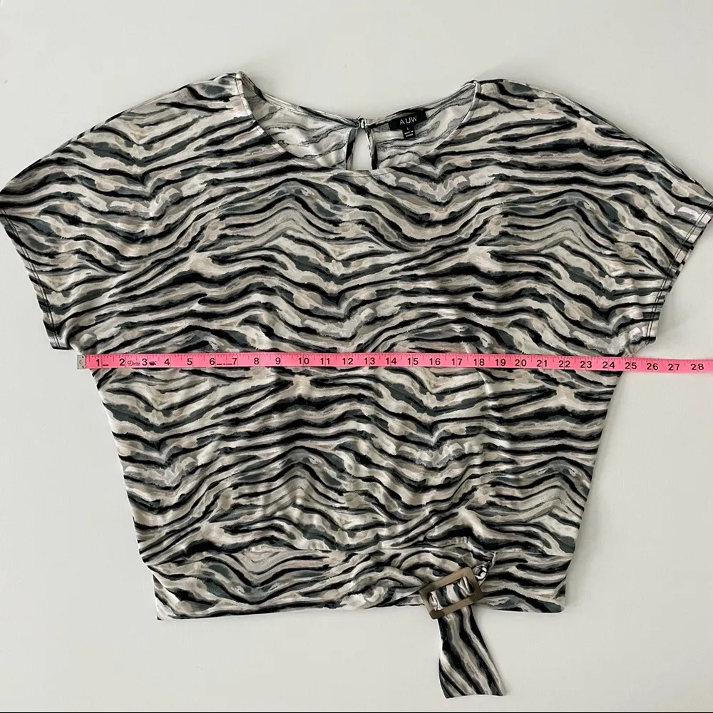 AUW Women’s Short Sleeve Top Size L - Image 13