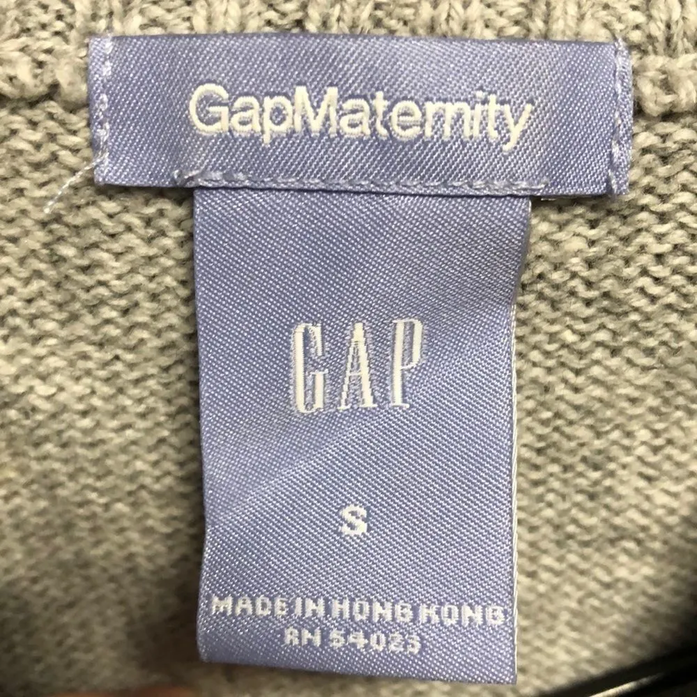Gap  maternity grey Zip up sweater size small. - Image 2