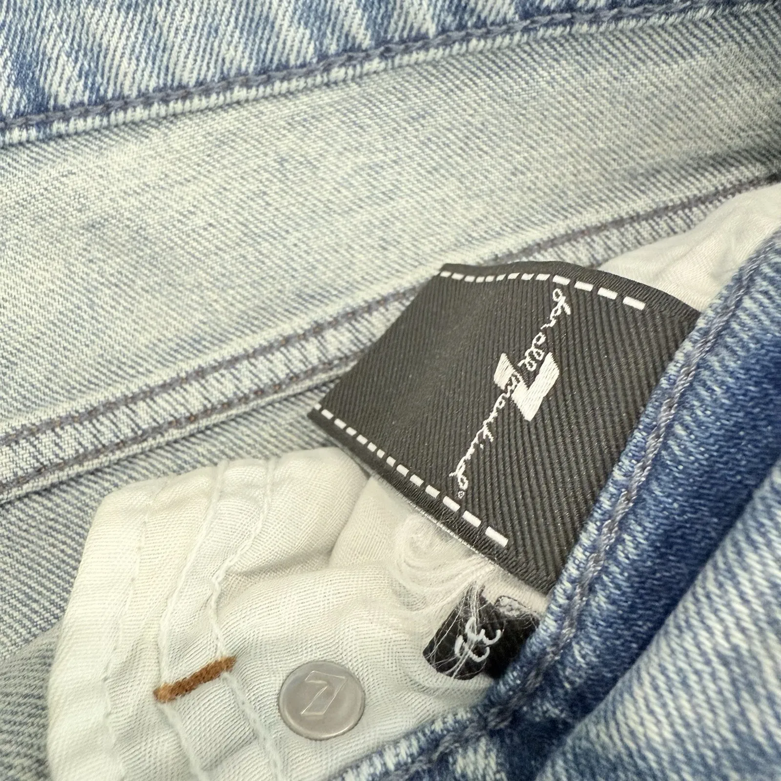 7 For All Mankind Logan Frost Stovepipe‎ Jean High Rise Size 32 - Image 5