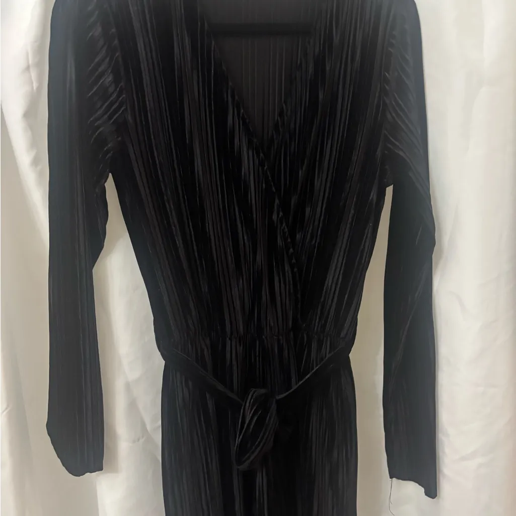 Vero Moda Classic Black Jumpsuit - Image 3