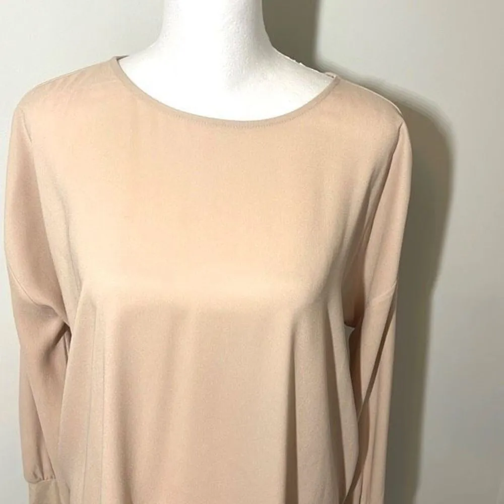 Ann Taylor Petite Long Sleeve Pullover Minimalist Blouse Nude/Tan Size Small Pet - Image 2