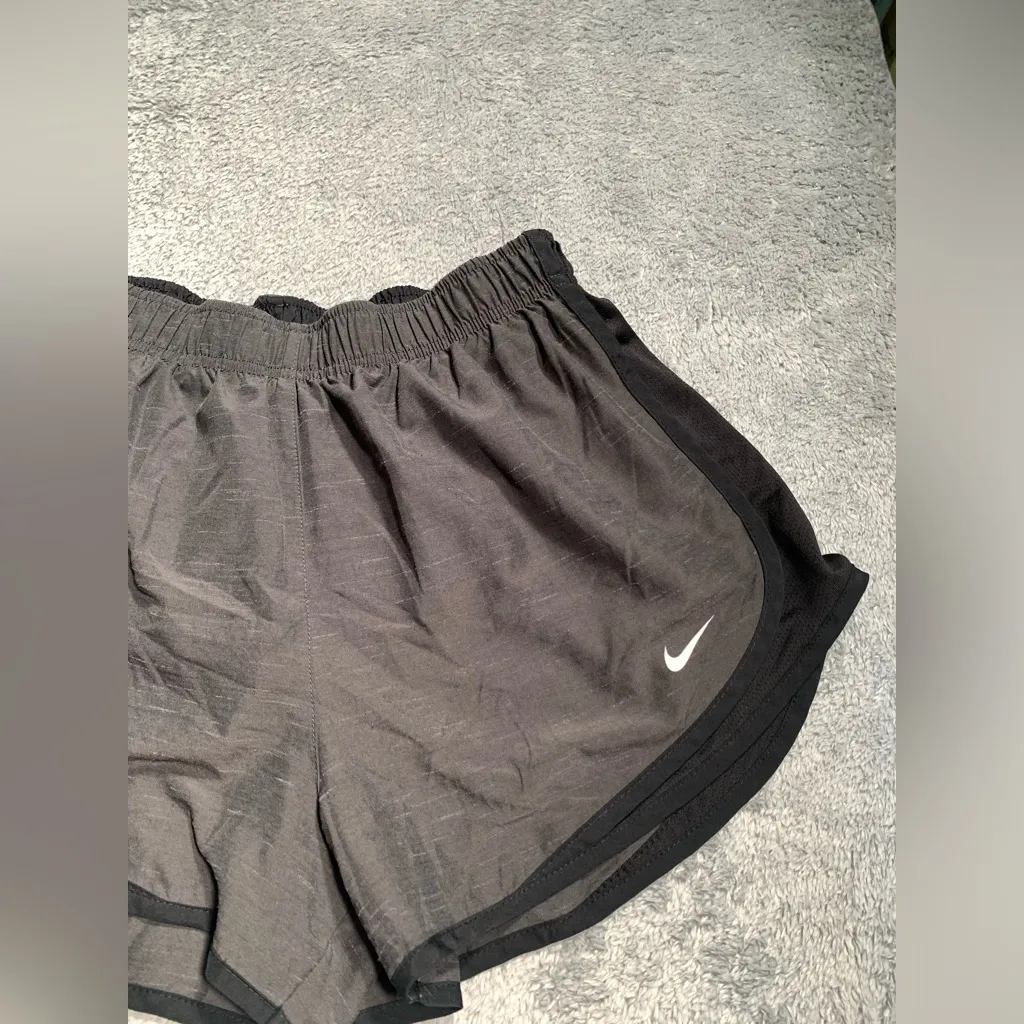 Nike Women's dri-fit Running Shorts - Image 3