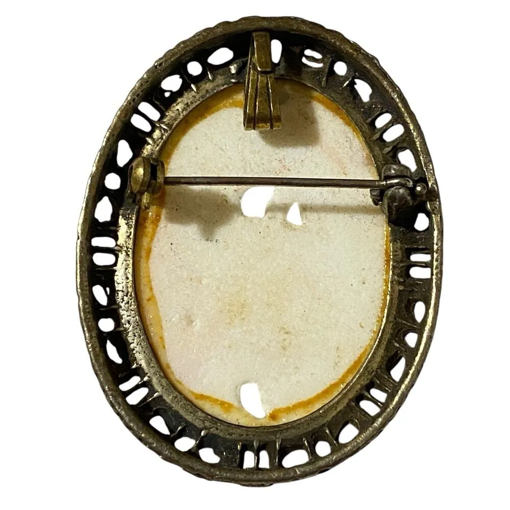 Vtg Oval Carved 3D Etched Cream Flower Bouquet Brooch Pin Cottagecore Bloomcore White - Image 2