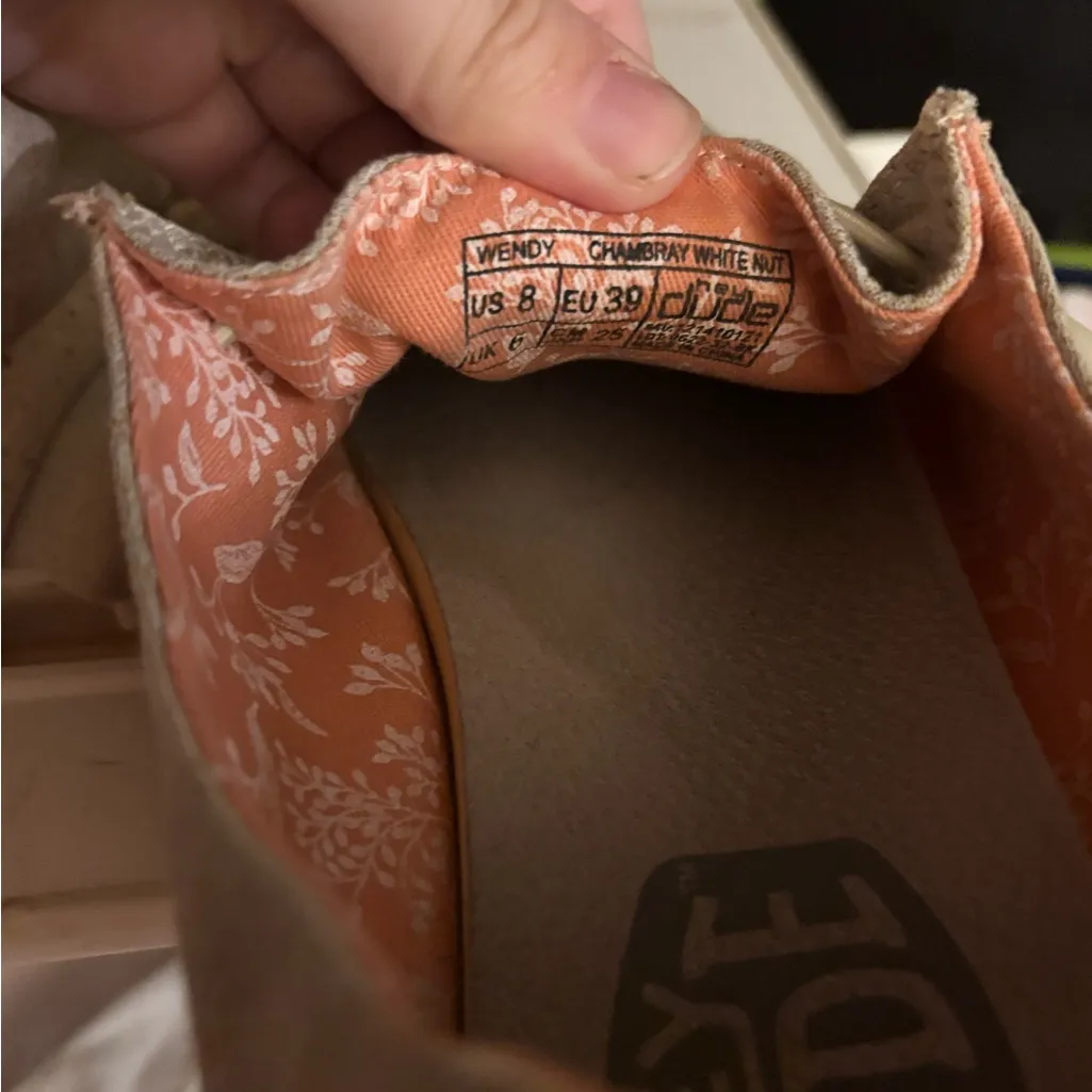 Hey dudes size 7 - Image 7