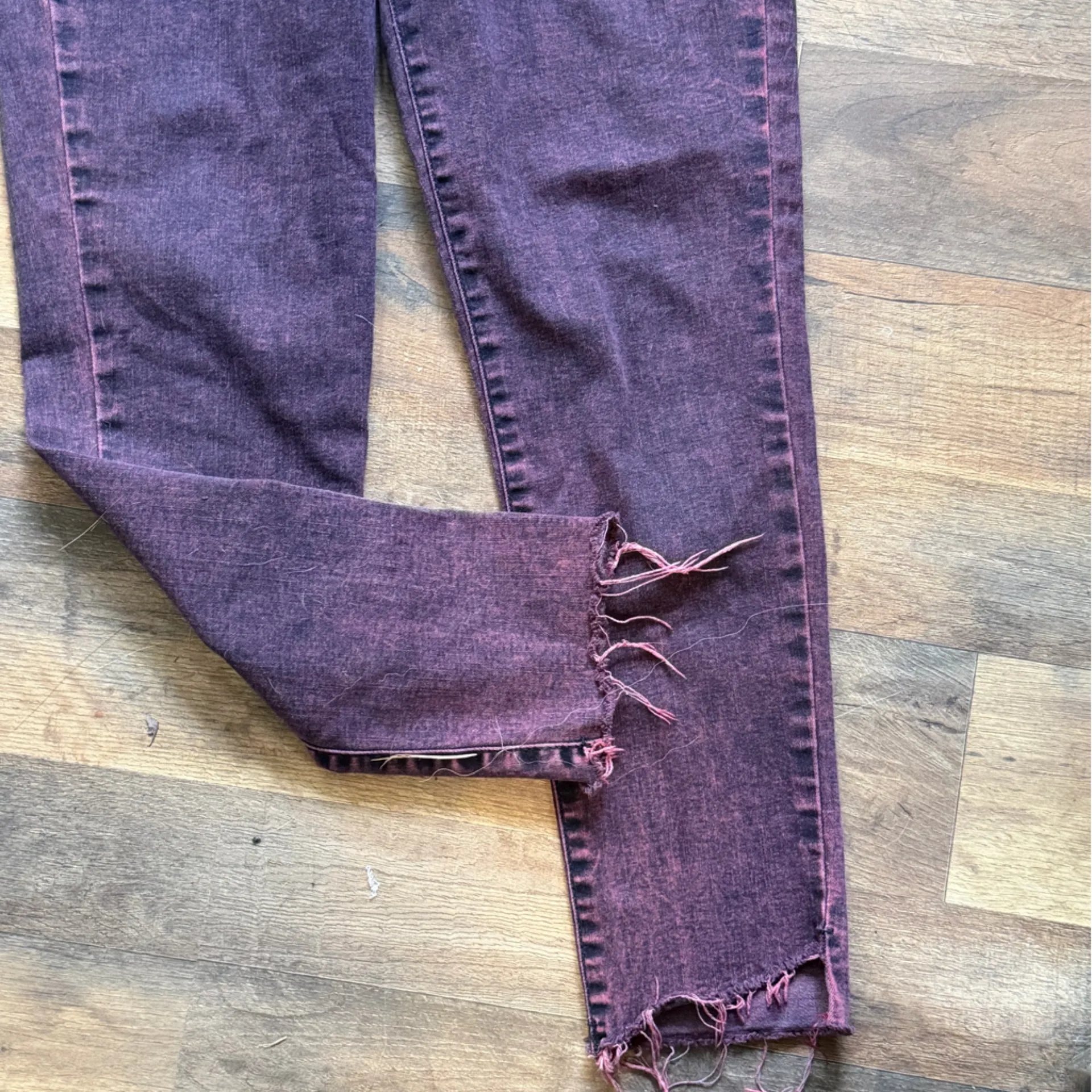 Wild Fable Acid Wash Pink Frayed Hem Skinny Jeans High Rise Size 10 - Image 2