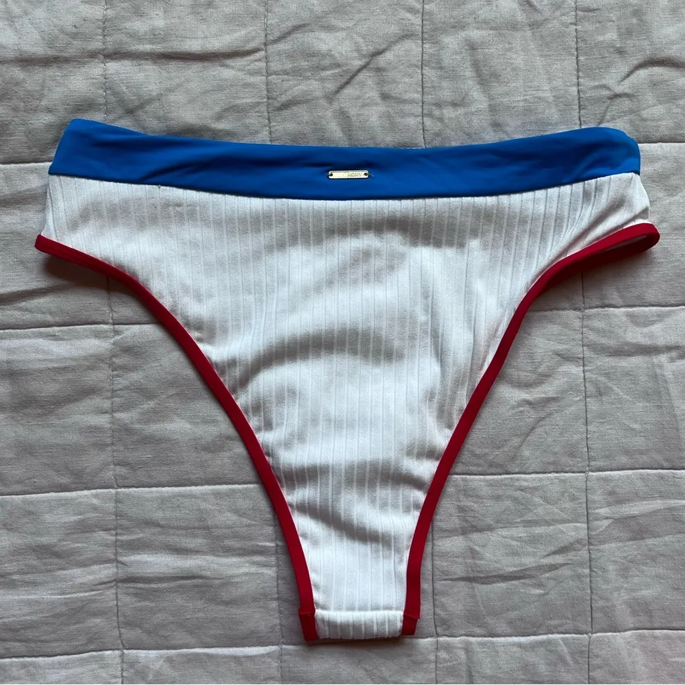 NWT Roxy Red White & Blue High Waist Moderate Coverage Bikini Bottoms - Small - Image 2