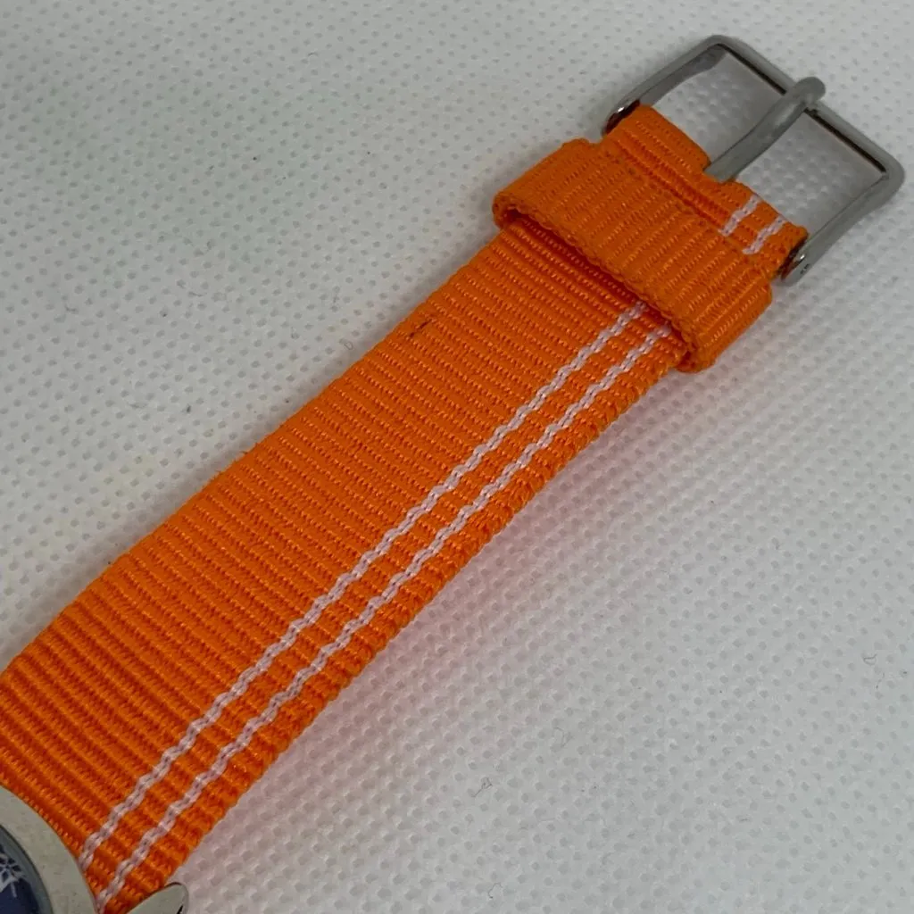 Women/kids Snowman wrist watch silver tone 32mm quartz analog orange running - Image 4