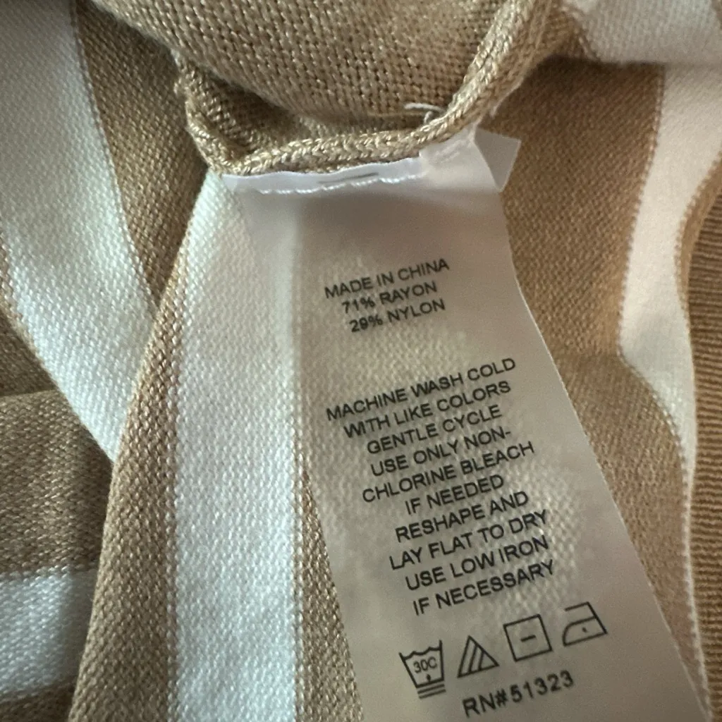 Vince Camuto cream and tan Knit Sweater New With Tags Sz Large - Image 6