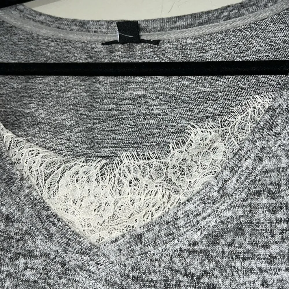 Roz & Ali Dressbarn plus size women's 3X pullover sweater v - Image 3