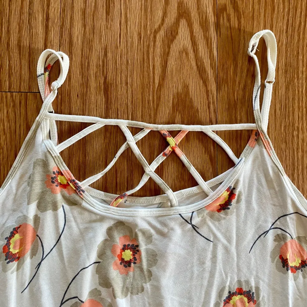 Maurices Floral Twist Hem White Spaghetti Strap Tank Top Blouse Womens XLarge - Image 8