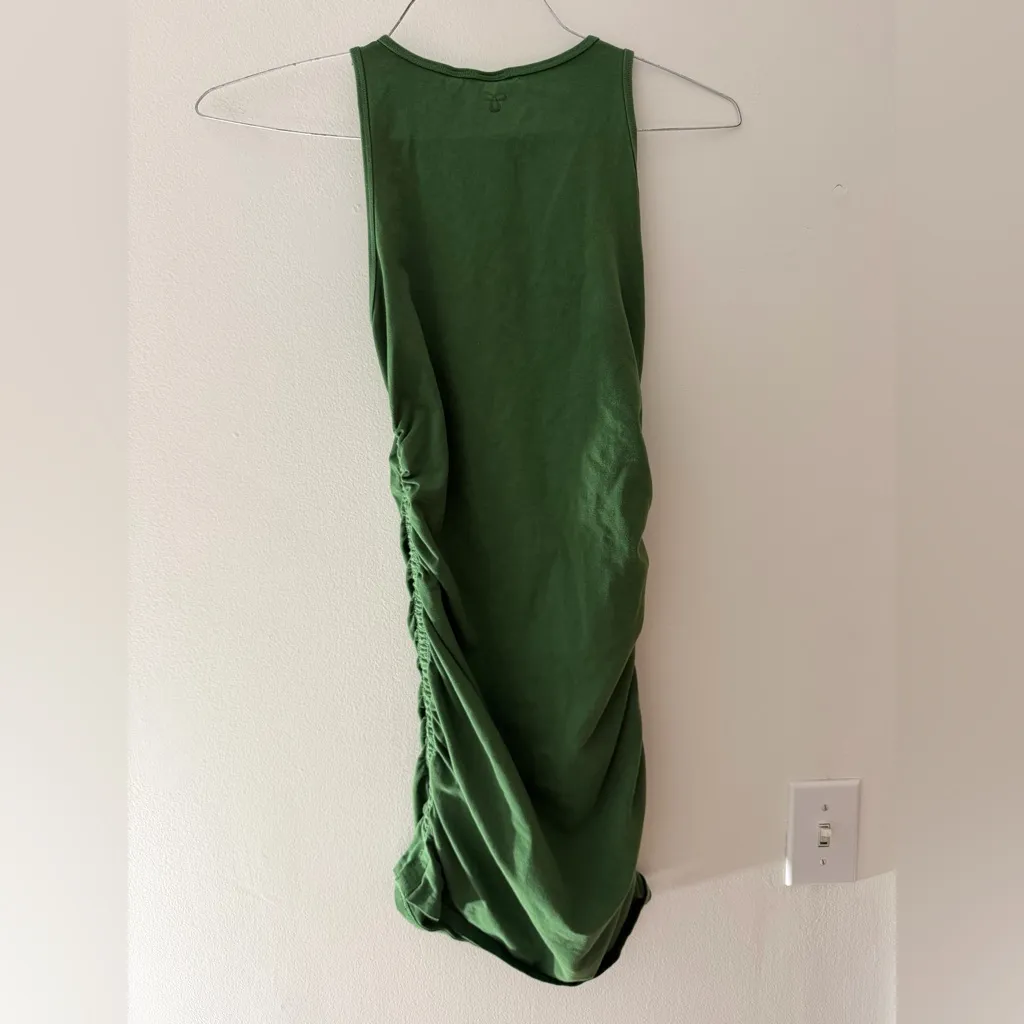TNA Aritzia Chill Malibu Sleeveless Mini Dress in Green Size Small Ruched Sides - Image 11
