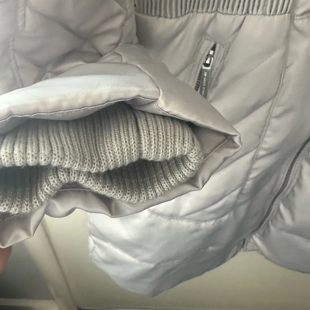 Michael Kors Silver Puffer Coat with Faux Fur Collar - Image 2