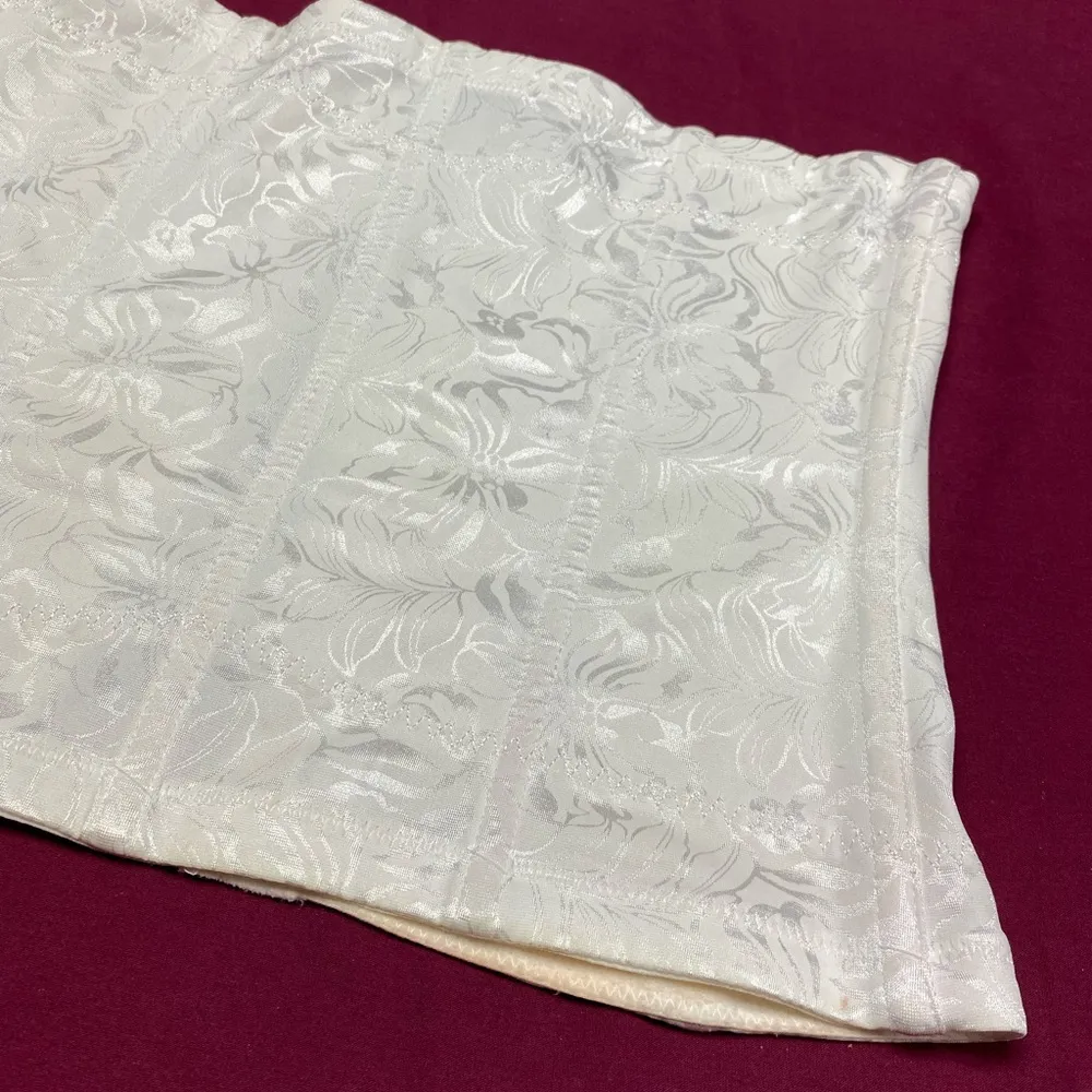 Maidenform Flexees Cream Shapewear Corset - Image 3