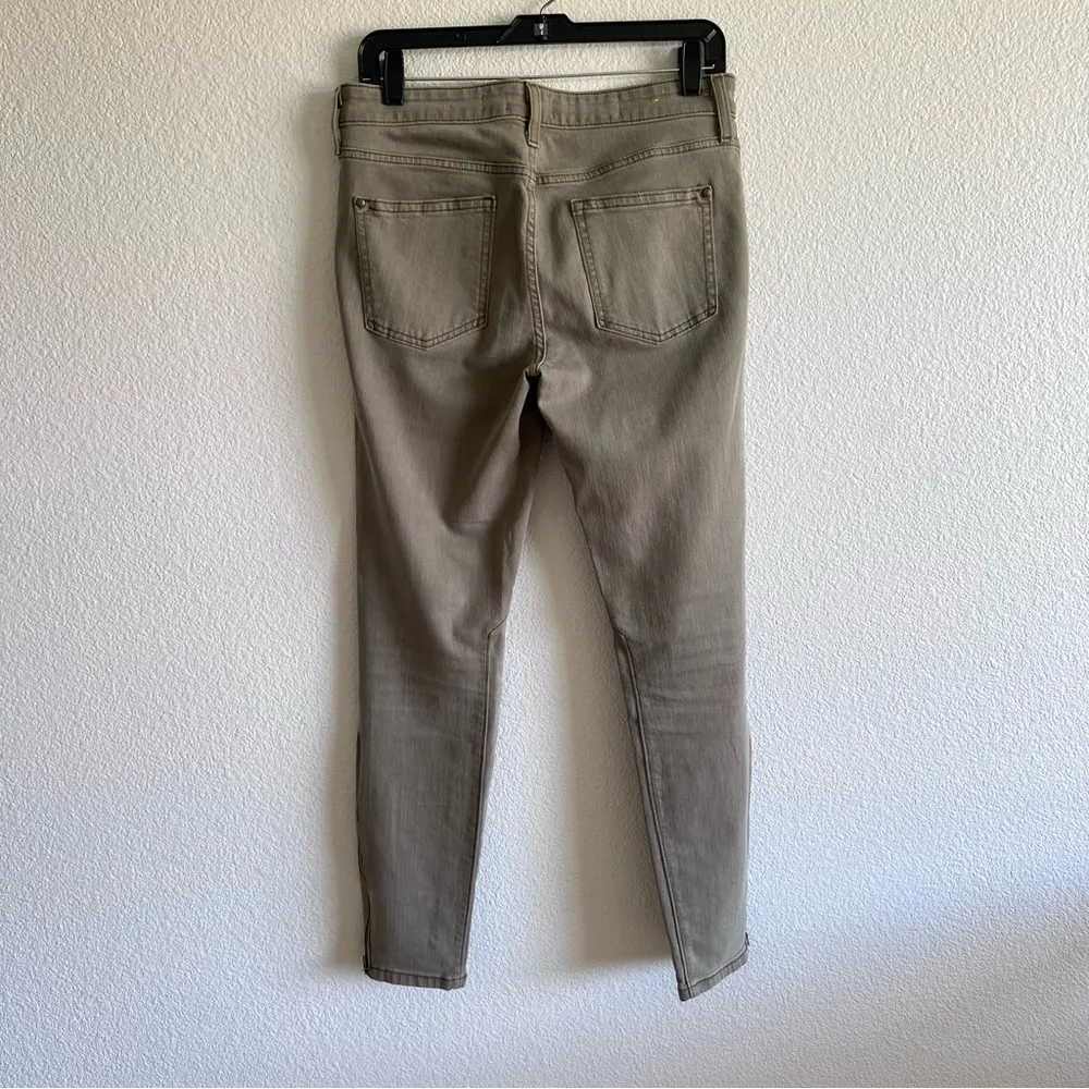Pilcro and the Letterpress Serif Zipper Skinny Pants Jeans - Image 6