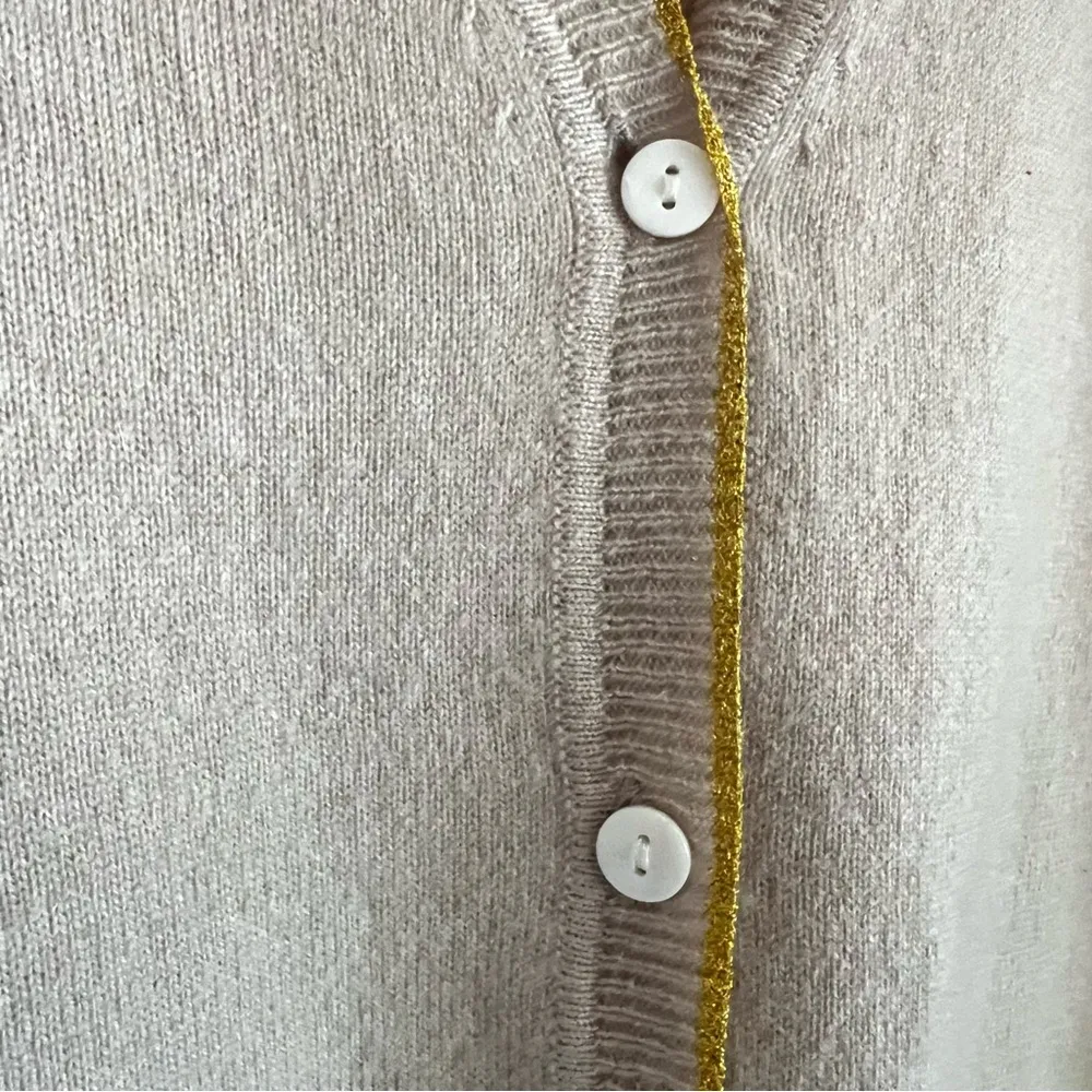 Le Superbe Oatmeal Beach to Bar Cashmere Cardigan, bejewelled shell, pockets, M Tan Size M - Image 8