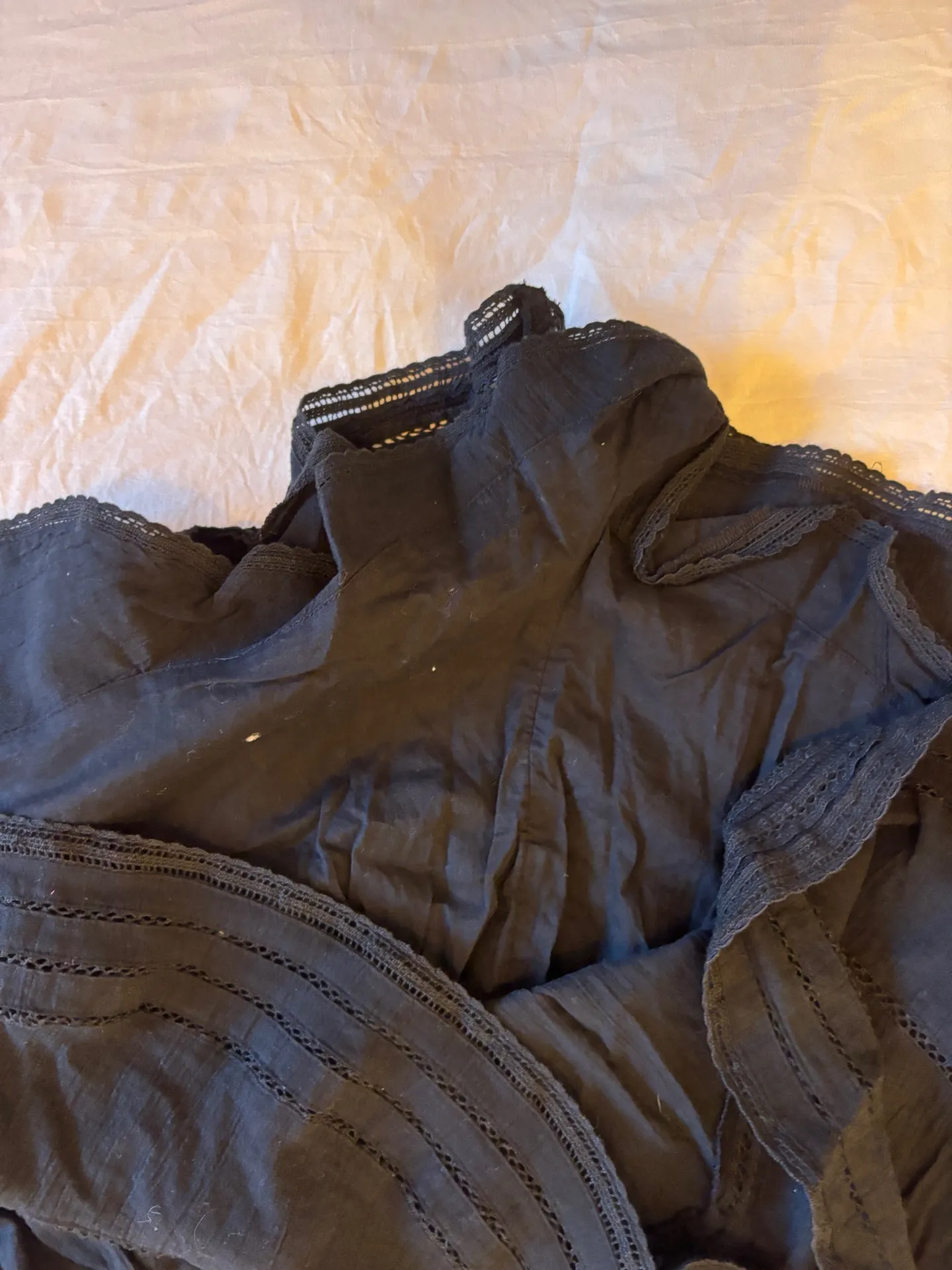 Aerie Skirt Rock & Ruffle Black - Image 4