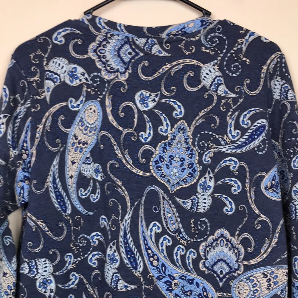 H&M Women’s Paisley Print Blue Beige Fleece Lined Crew Neck Sweatshirt - Image 5