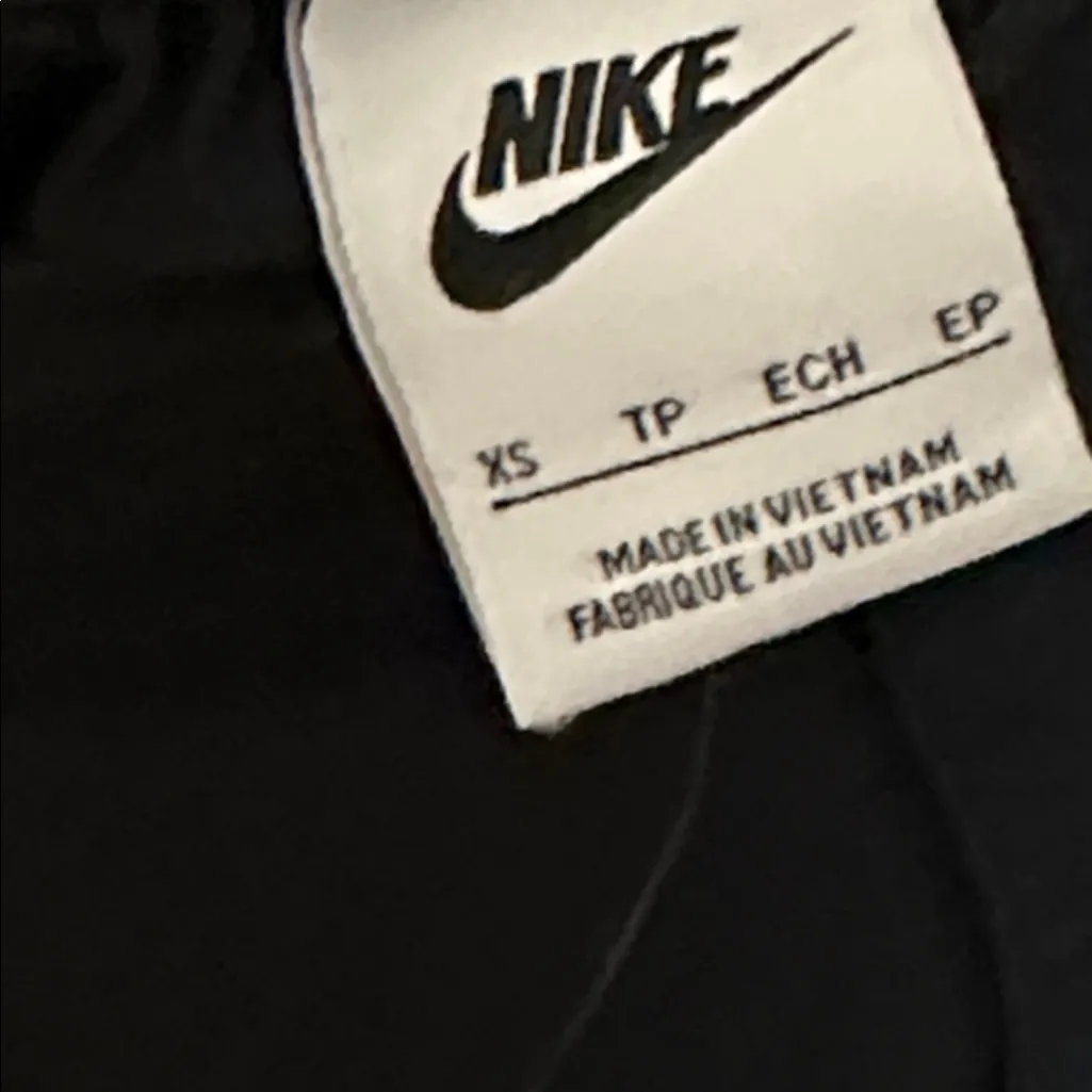 Nike High-Waisted Cargo Pants Black Size XS - Image 7