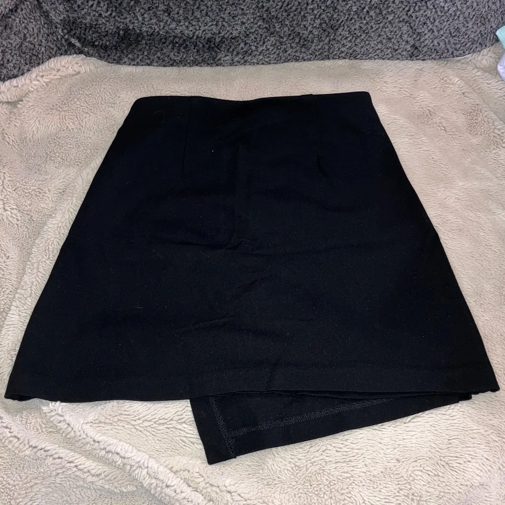 SO 🔹4 for $30  Faux Wrap Mini Skirt, XS - Image 2