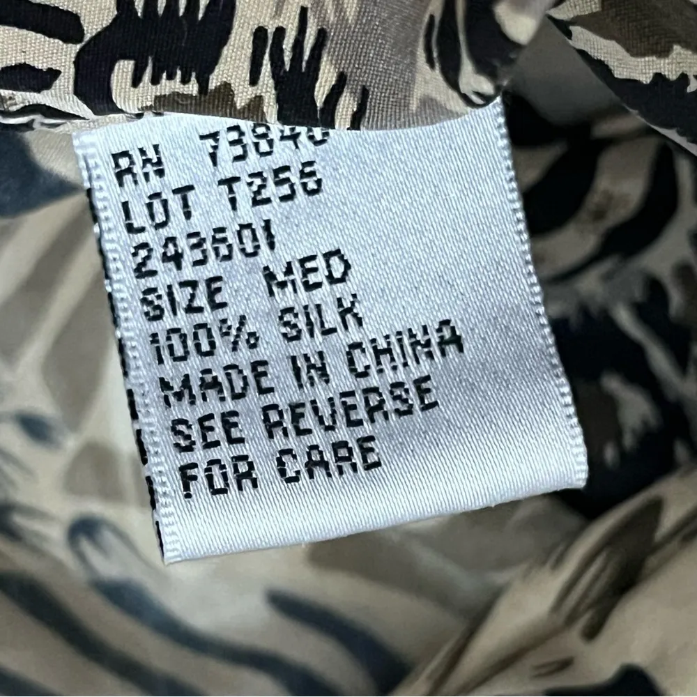 VINTAGE Elizabeth Terrell Women Blouse M Brown Silk Animal Print Jungle Safari Size M - Image 10