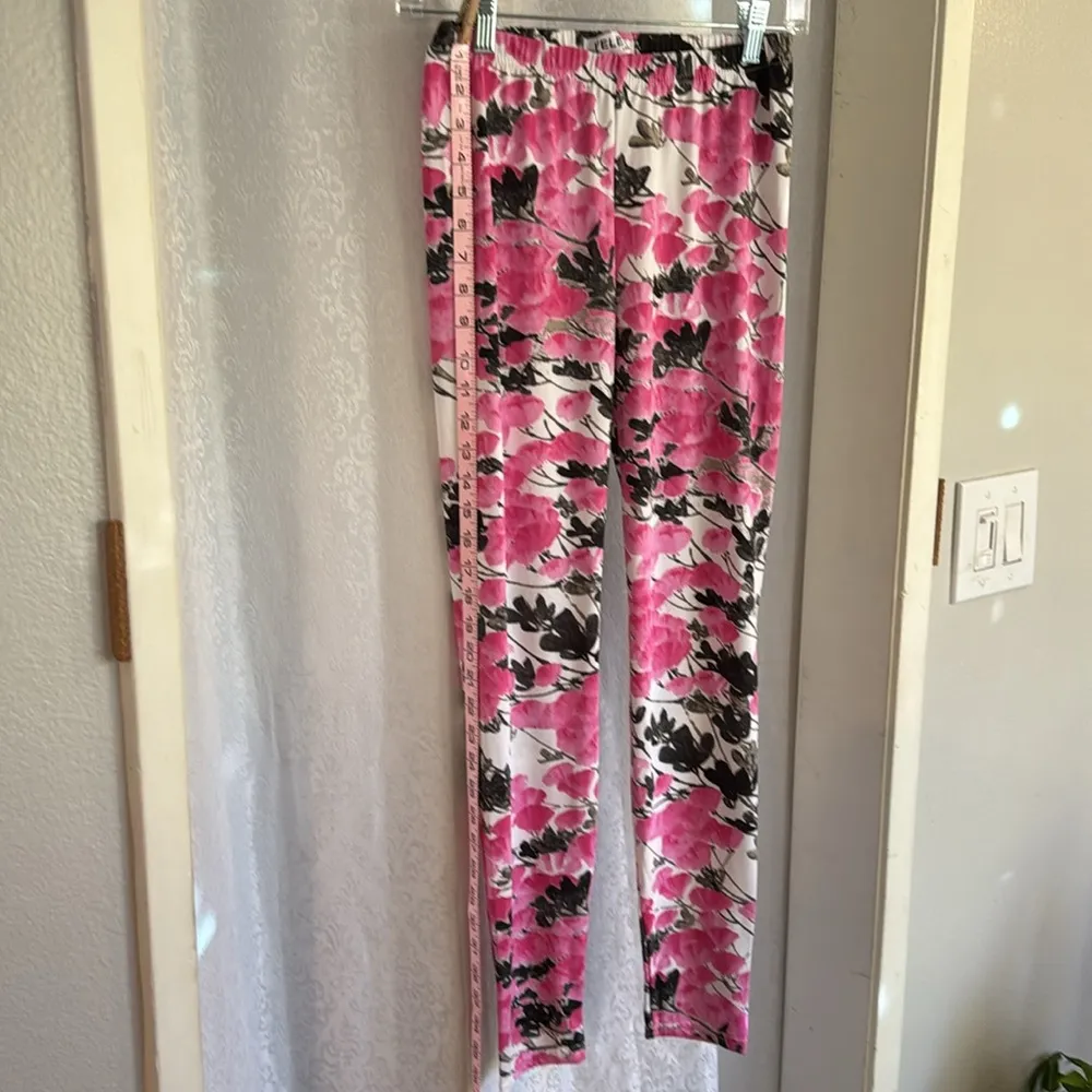 YELETE Floral Pink and Black Women's Leggings Sz: M/L - Image 3