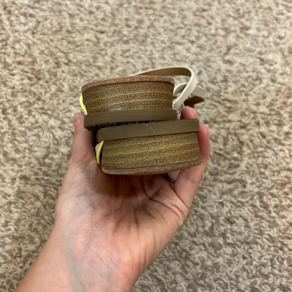 a new day Strappy Colorful Animal Print Sandals - Size 9 - Image 4