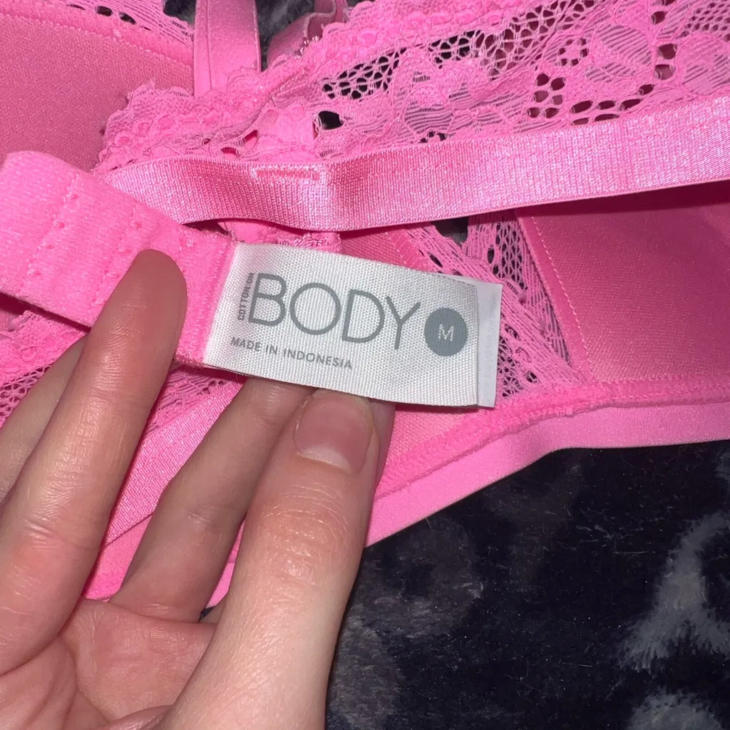 Lace Pink wire free bra - Image 2