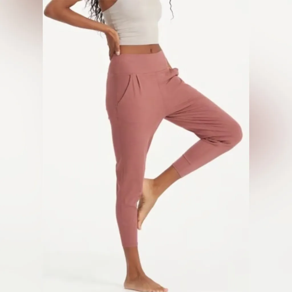 Vuori Pose at Ease Pants | Ultra Soft Performance Rib | Rosewood Heather | XL - Image 3