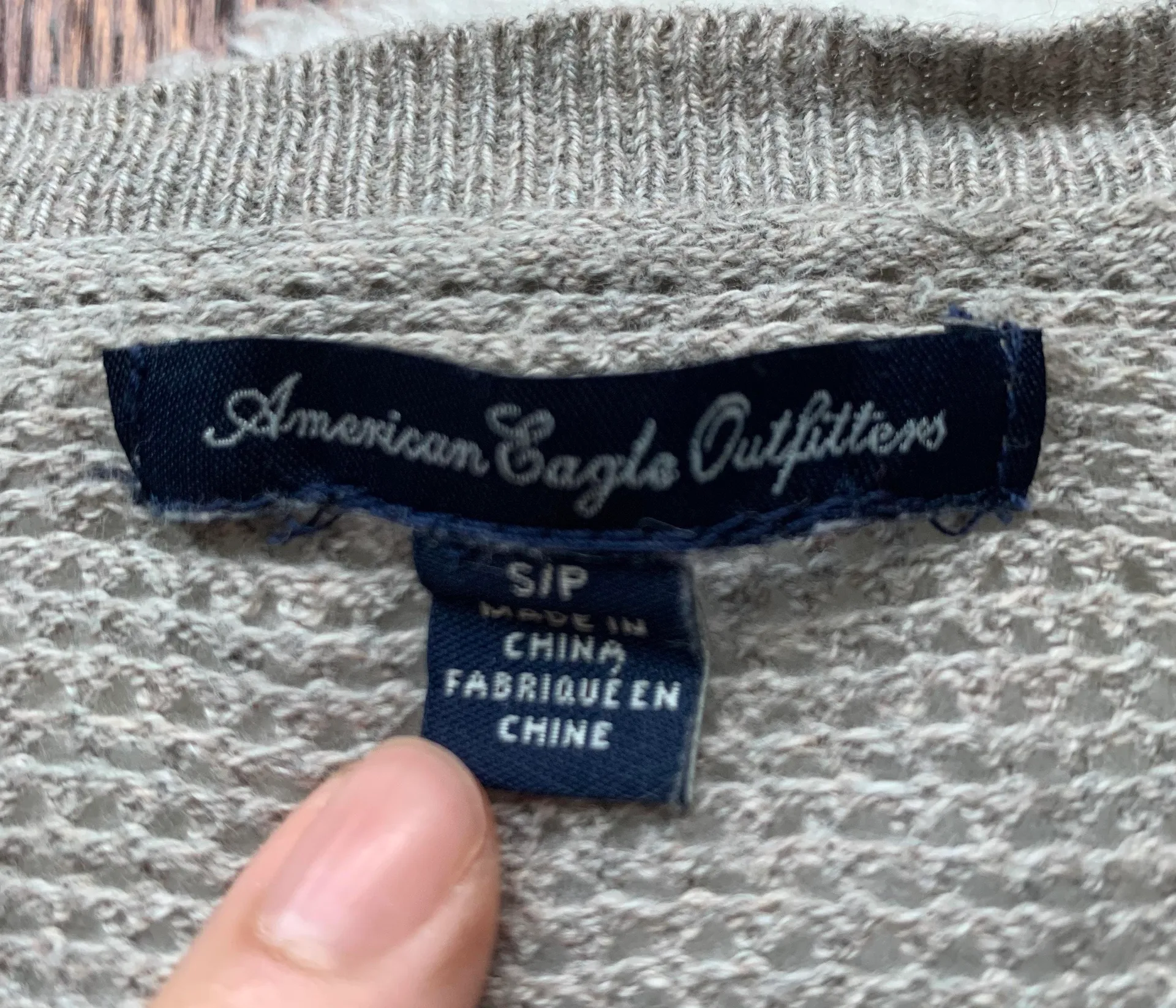 AEO Taupe Beige Crewneck Crochet Sweater Small EUC - Image 7