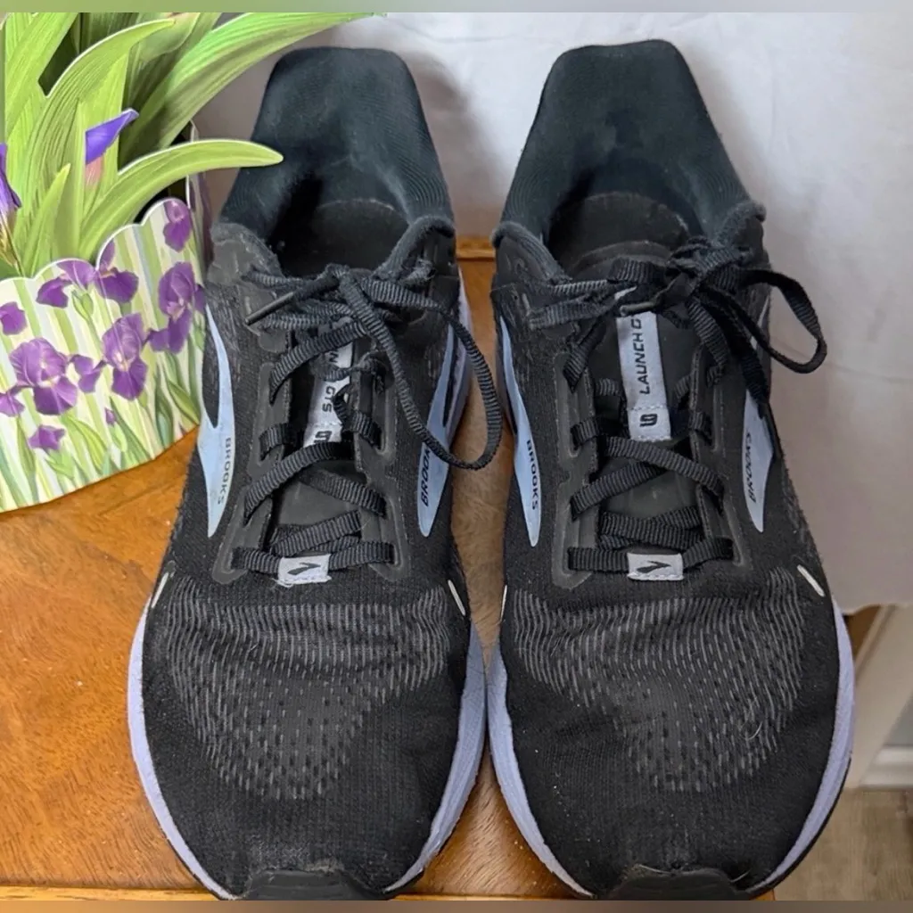 Brooks Women’s Black and Purple Launch GTS 9 Running Shoes Size 11 - Image 2