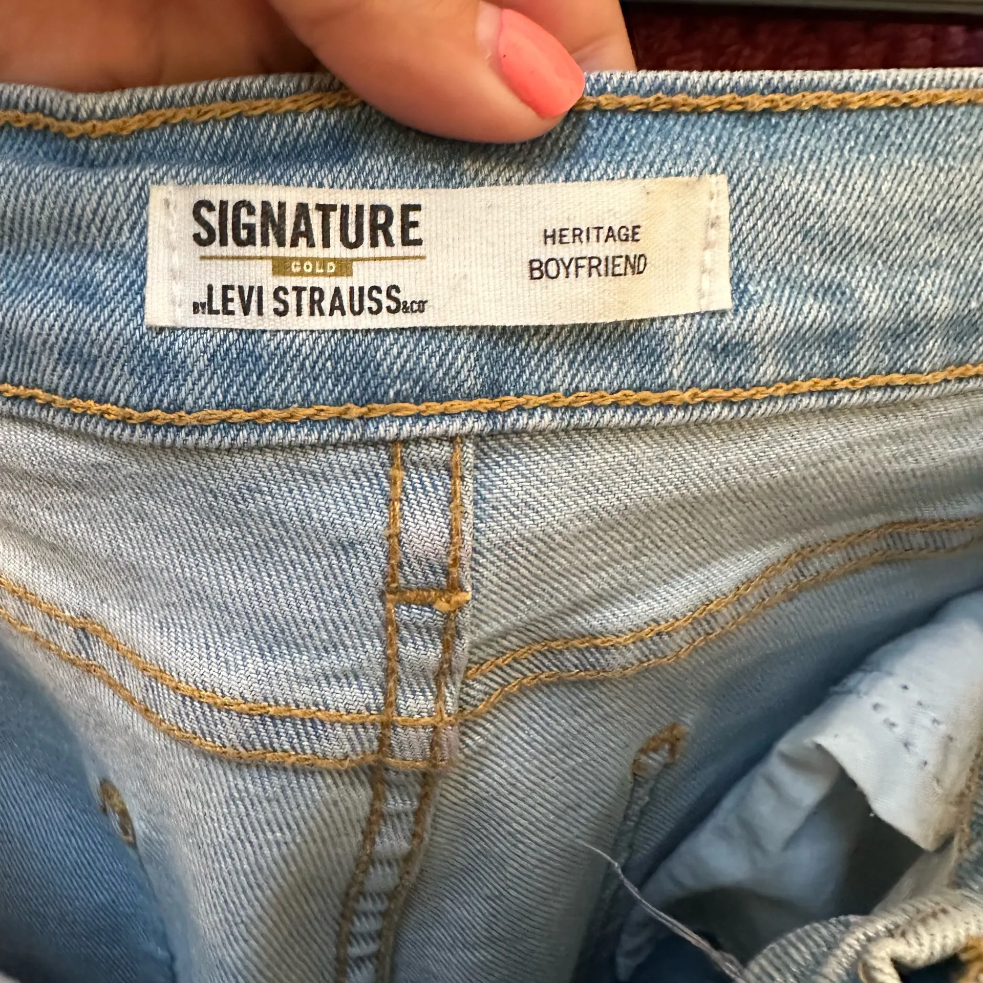 Signature Gold by Levi Strauss Heritage Boyfriend Jeans Size 31 - Image 4