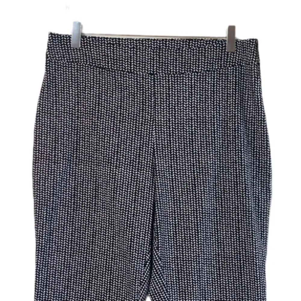 Time & Tru Women's Pull On Black Cream Print Slim Fit Ankle Pants Pus Size 18 - Image 3