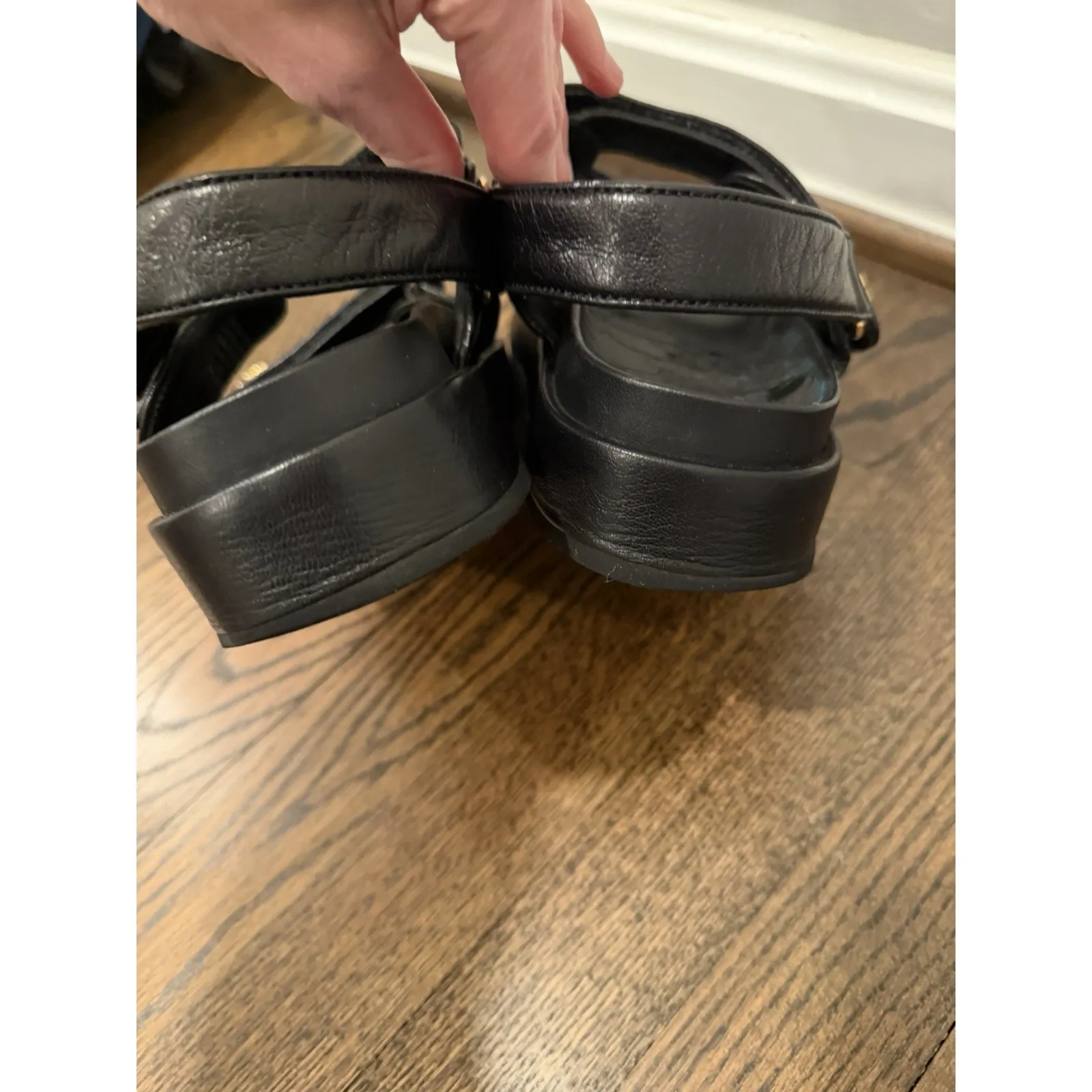 Tory Burch Kira Sport Sandal Black Leather Sz 7.5 $300 MSRP - Image 3