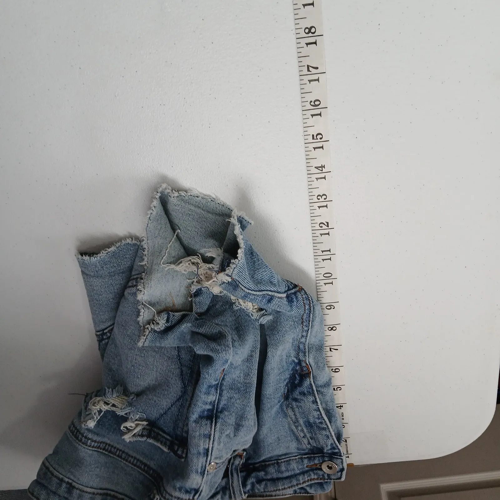 Y2K Kendall + Kylie Distressed Denim Shorts Women 5/27 Grunge Festival Rugged - Image 12